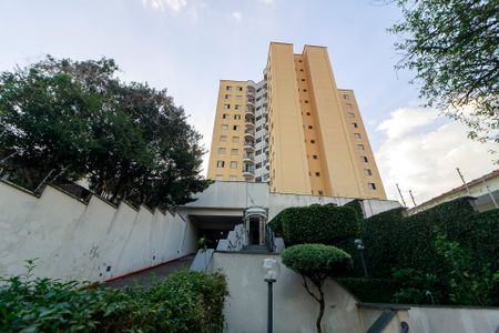 Apartamento à venda com 60m², 2 quartos e 1 vaga Apartamento à venda com 60m², 2 quartos e 1 vagaFachada