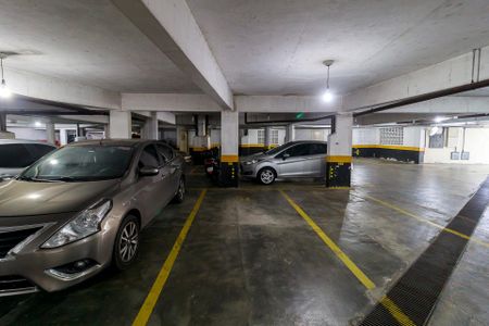 Apartamento à venda com 60m², 2 quartos e 1 vaga Apartamento à venda com 60m², 2 quartos e 1 vagaGaragem