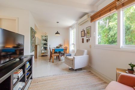 Casa de condomínio à venda com 130m², 2 quartos e 2 vagasSala