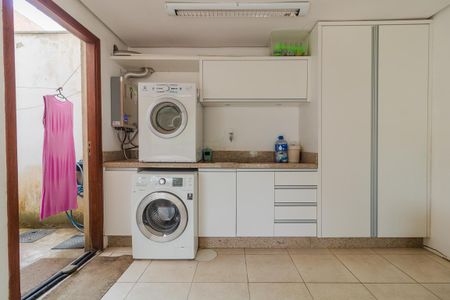 Casa de condomínio à venda com 130m², 2 quartos e 2 vagasGaragem com Área de serviço