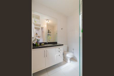 Casa de condomínio à venda com 130m², 2 quartos e 2 vagasBanheiro