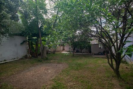 Casa à venda com 400m², 3 quartos e 2 vagas Casa à venda com 400m², 3 quartos e 2 vagasQuintal