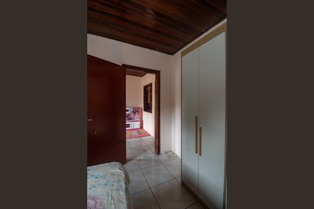 Casa à venda com 400m², 3 quartos e 2 vagas Casa à venda com 400m², 3 quartos e 2 vagasQuarto