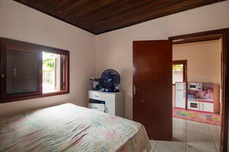 Casa à venda com 400m², 3 quartos e 2 vagas Casa à venda com 400m², 3 quartos e 2 vagasQuarto