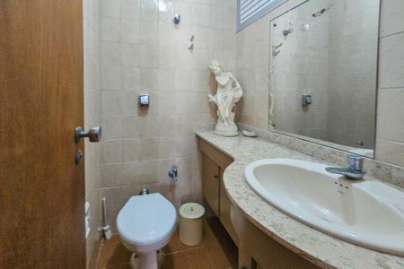 Apartamento para alugar com 156m², 3 quartos e 3 vagas Apartamento para alugar com 156m², 3 quartos e 3 vagasBanheiro