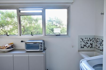 Apartamento à venda com 134m², 3 quartos e 1 vagaÁrea de Serviço