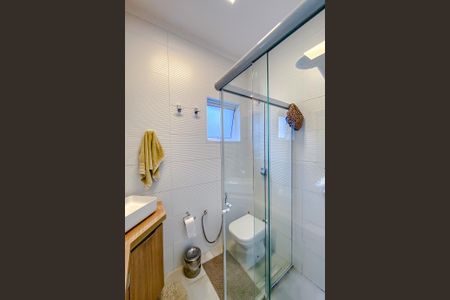 Casa à venda com 250m², 3 quartos e 2 vagasBanheiro da Suíte