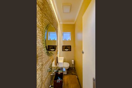 Casa à venda com 250m², 3 quartos e 2 vagasLavabo