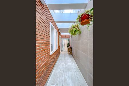 Casa à venda com 250m², 3 quartos e 2 vagasEntrada