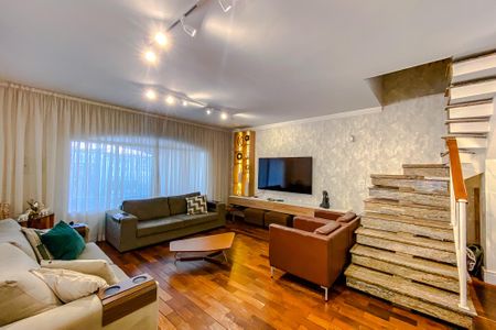 Casa à venda com 250m², 3 quartos e 2 vagasSala