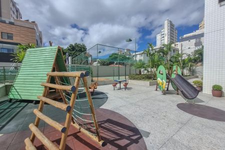 Apartamento à venda com 163m², 4 quartos e 3 vagasÁrea comum - Playground