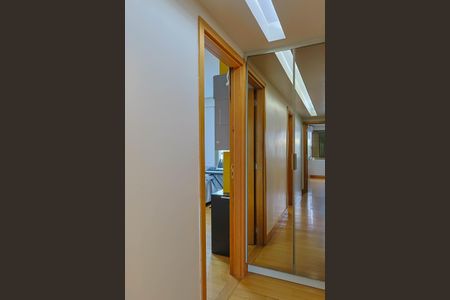 Apartamento à venda com 163m², 4 quartos e 3 vagasCorredor