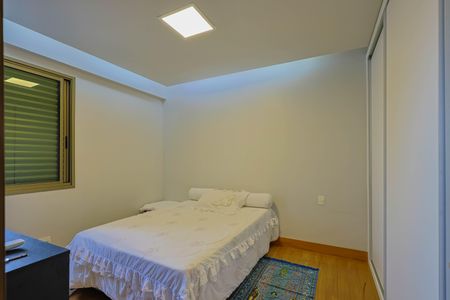 Apartamento à venda com 163m², 4 quartos e 3 vagasSuíte 1