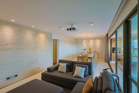 Apartamento à venda com 163m², 4 quartos e 3 vagasSala