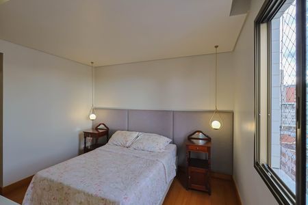 Apartamento à venda com 163m², 4 quartos e 3 vagasSuíte 2