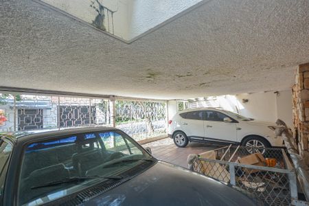 Casa à venda com 639m², 7 quartos e 3 vagas Casa à venda com 639m², 7 quartos e 3 vagasGaragem