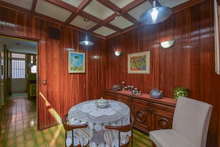 Casa à venda com 639m², 7 quartos e 3 vagas Casa à venda com 639m², 7 quartos e 3 vagasSala 1