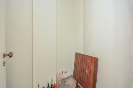 Casa à venda com 639m², 7 quartos e 3 vagas Casa à venda com 639m², 7 quartos e 3 vagasDespensa