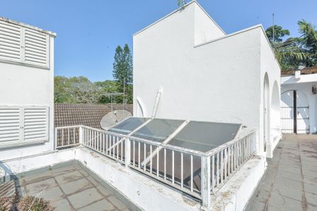 Casa à venda com 639m², 7 quartos e 3 vagas Casa à venda com 639m², 7 quartos e 3 vagasSacada