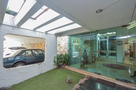 Casa à venda com 639m², 7 quartos e 3 vagas Casa à venda com 639m², 7 quartos e 3 vagasHall de entrada