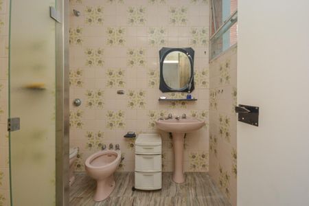 Casa à venda com 639m², 7 quartos e 3 vagas Casa à venda com 639m², 7 quartos e 3 vagasBanheiro