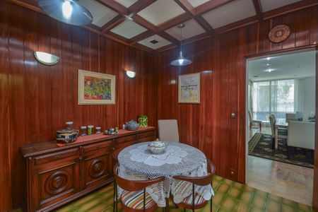 Casa à venda com 639m², 7 quartos e 3 vagas Casa à venda com 639m², 7 quartos e 3 vagasSala 1