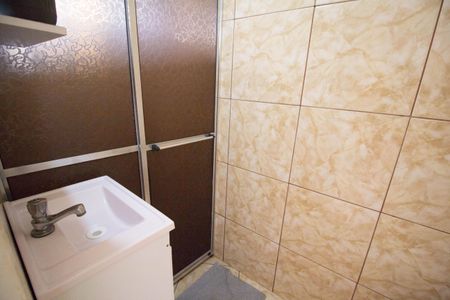 Casa à venda com 216m², 3 quartos e 1 vaga Casa à venda com 216m², 3 quartos e 1 vagaBanheiro da Suíte