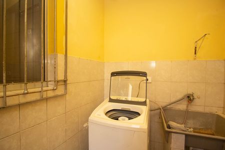 Casa à venda com 216m², 3 quartos e 1 vaga Casa à venda com 216m², 3 quartos e 1 vagaÁrea de Serviço