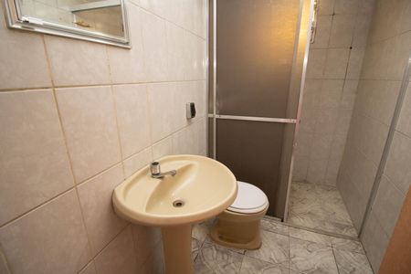 Casa à venda com 216m², 3 quartos e 1 vaga Casa à venda com 216m², 3 quartos e 1 vagaBanheiro Social 1