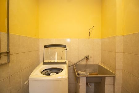 Casa à venda com 216m², 3 quartos e 1 vaga Casa à venda com 216m², 3 quartos e 1 vagaÁrea de Serviço