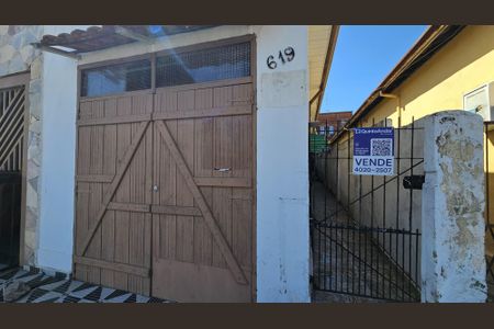 Casa à venda com 109m², 2 quartos e 1 vaga Casa à venda com 109m², 2 quartos e 1 vagaFachada + Plaquinha