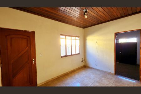 Casa à venda com 109m², 2 quartos e 1 vaga Casa à venda com 109m², 2 quartos e 1 vagaSala