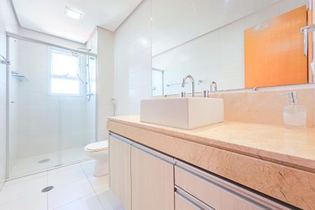 Apartamento para alugar com 120m², 3 quartos e 2 vagasBanheiro