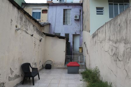 Casa à venda com 120m², 2 quartos e 1 vagaQuintal