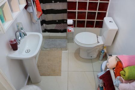 Casa à venda com 120m², 2 quartos e 1 vagaBanheiro