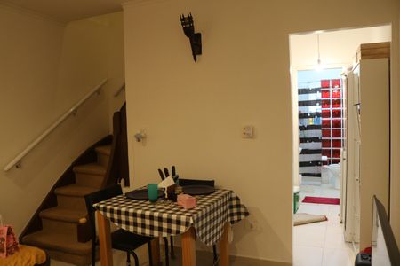 Casa à venda com 120m², 2 quartos e 1 vagaSala