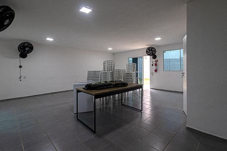 Apartamento para alugar com 42m², 2 quartos e sem vaga Apartamento para alugar com 42m², 2 quartos e sem vagaÁrea comum - Salão de festas