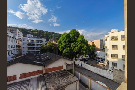 Apartamento para alugar com 73m², 2 quartos e sem vaga Apartamento para alugar com 73m², 2 quartos e sem vagaVista da Sala