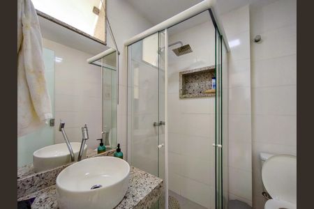 Apartamento para alugar com 73m², 2 quartos e sem vaga Apartamento para alugar com 73m², 2 quartos e sem vagaBanheiro