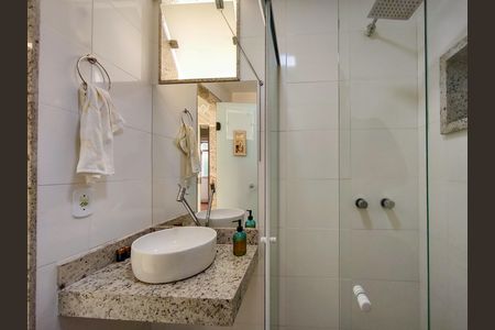 Apartamento para alugar com 73m², 2 quartos e sem vaga Apartamento para alugar com 73m², 2 quartos e sem vagaBanheiro