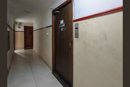 Apartamento para alugar com 73m², 2 quartos e sem vaga Apartamento para alugar com 73m², 2 quartos e sem vagaÁrea comum - Corredor