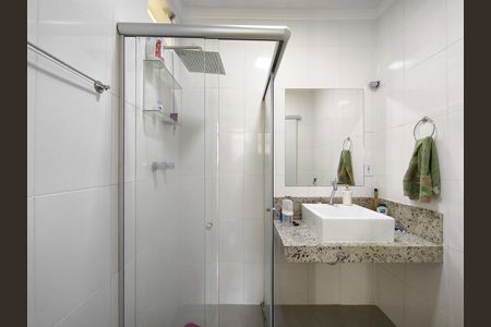 Apartamento para alugar com 73m², 2 quartos e sem vaga Apartamento para alugar com 73m², 2 quartos e sem vagaBanheiro da Suíte
