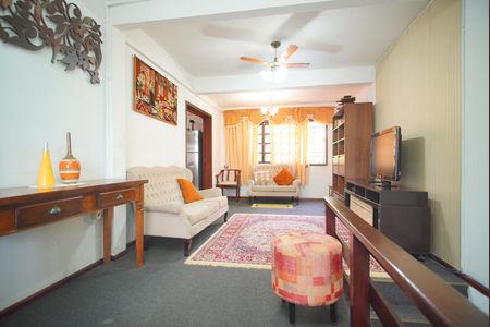 Casa para alugar com 300m², 4 quartos e 2 vagasSala de Estar