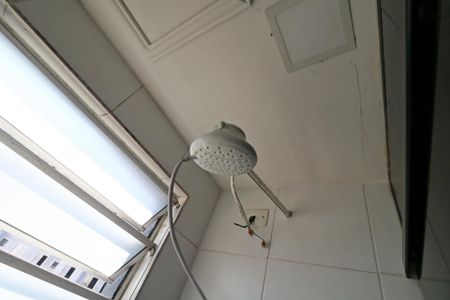 Apartamento para alugar com 47m², 2 quartos e 1 vagaBanheiro - Chuveiro