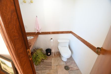 Casa de condomínio para alugar com 420m², 4 quartos e 7 vagasLavabo