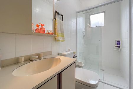 Apartamento à venda com 55m², 2 quartos e 1 vagaBanheiro Social