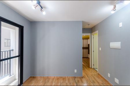 Apartamento para alugar com 38m², 2 quartos e sem vaga Apartamento para alugar com 38m², 2 quartos e sem vagaSala