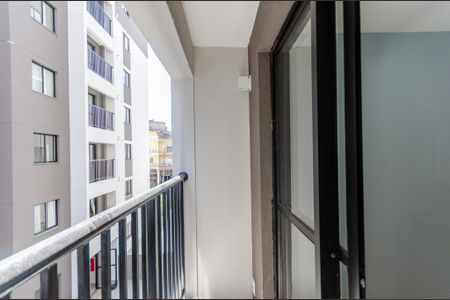 Apartamento para alugar com 38m², 2 quartos e sem vaga Apartamento para alugar com 38m², 2 quartos e sem vagaSala - Varanda