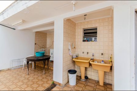 Casa à venda com 210m², 4 quartos e 2 vagas Casa à venda com 210m², 4 quartos e 2 vagasÁrea de Serviço