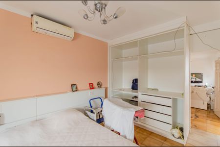 Casa à venda com 210m², 4 quartos e 2 vagas Casa à venda com 210m², 4 quartos e 2 vagasQuarto 3